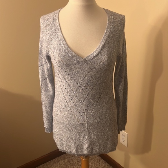 WHBM V-neck Blue with Silver Accents Raglan Sleeve Tunic Pullover Sz S - Picture 4 of 7